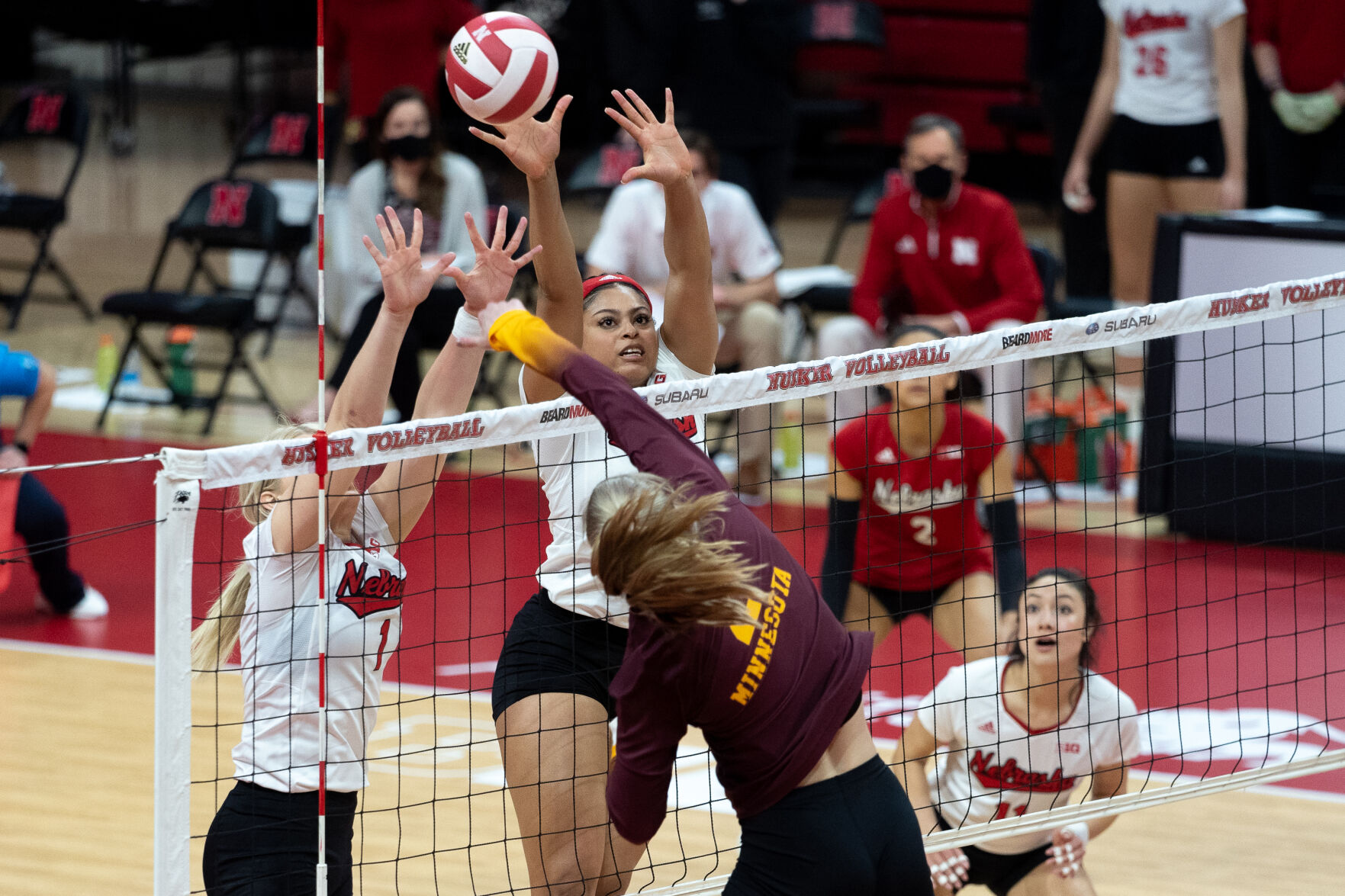 Nebraska vs. Minnesota Photo No. 19